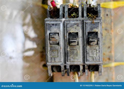 electrical breaker box door damaged|old circuit breaker boxes.